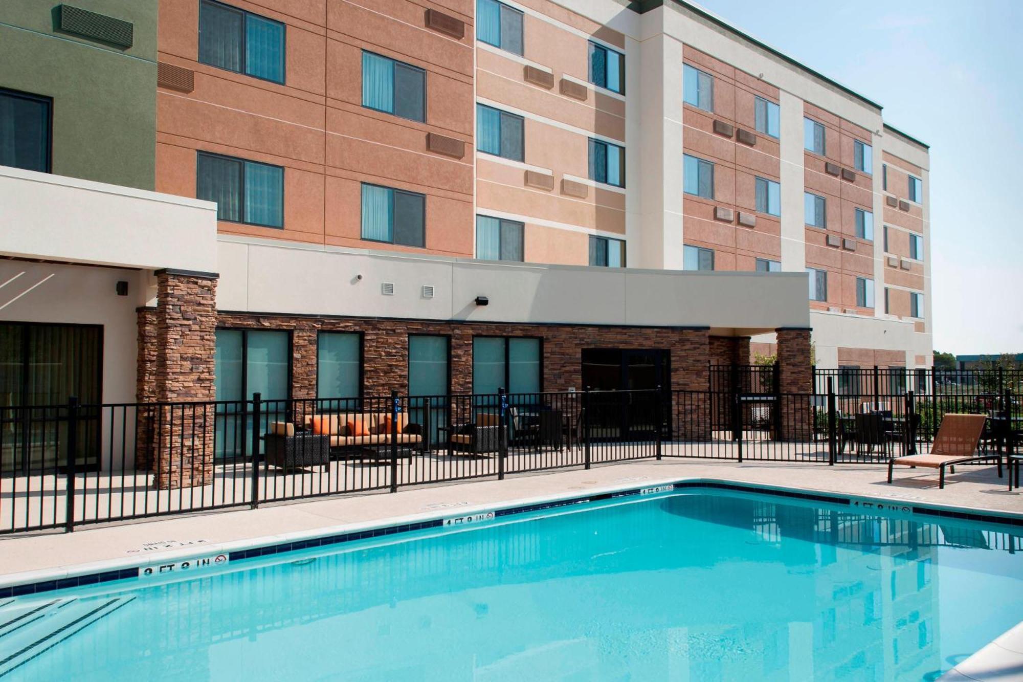 Courtyard By Marriott Houston Nasa Clear Lake Webster Exterior photo